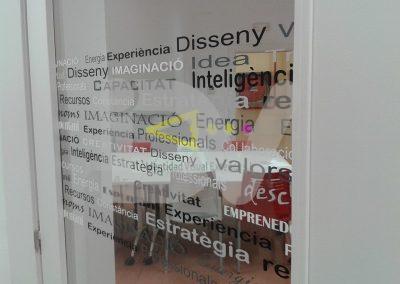 Letras de vinilo en cristal