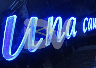 Rótulo de luz filtrante azul
